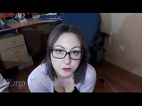 ❤️ Ti fi sexy ak linèt souse gode pwofondman sou kamera ❤ Videyo pònografi nan nou ﹏